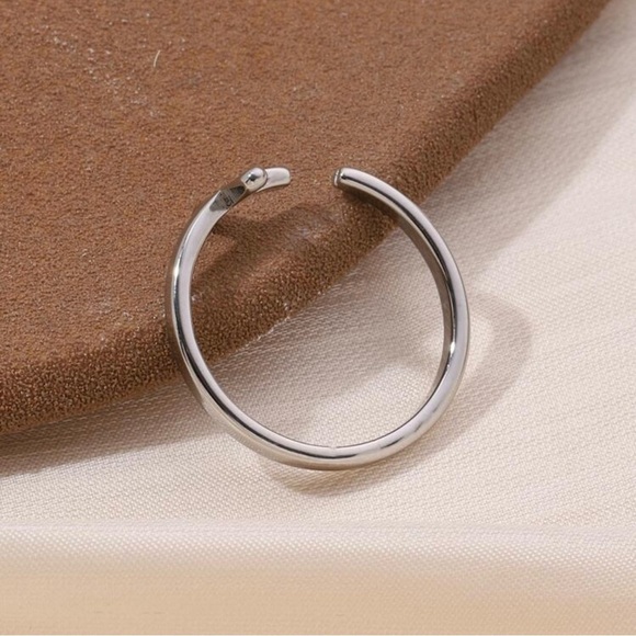 ✨ Adjustable Minimalist Modern Silver Color Cross Ring - Stainless Steel - Picture 3 of 3